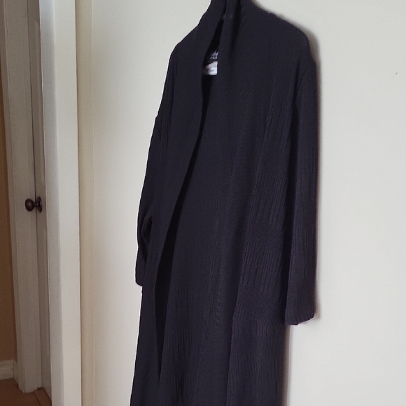 Women's Black Sweater - Picture 4 of 7